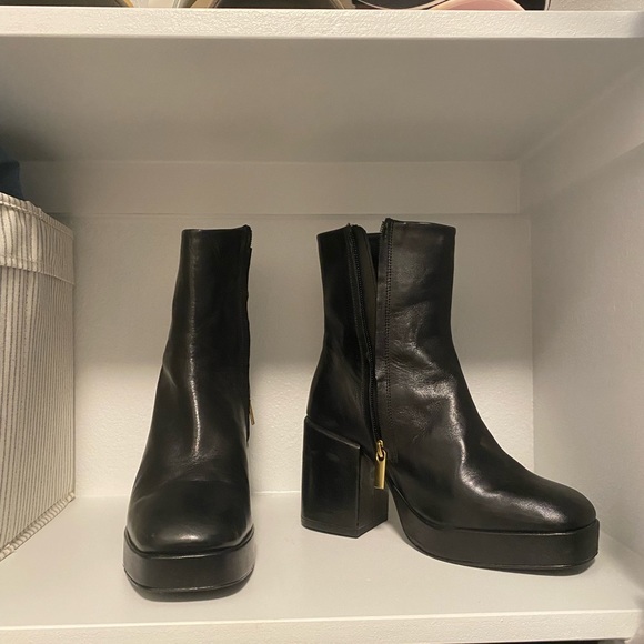 Black Seychelles boot! Excellent coniditonn - Picture 3 of 4